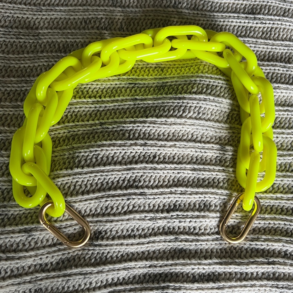 Clare V Shortie Strap - neon yellow